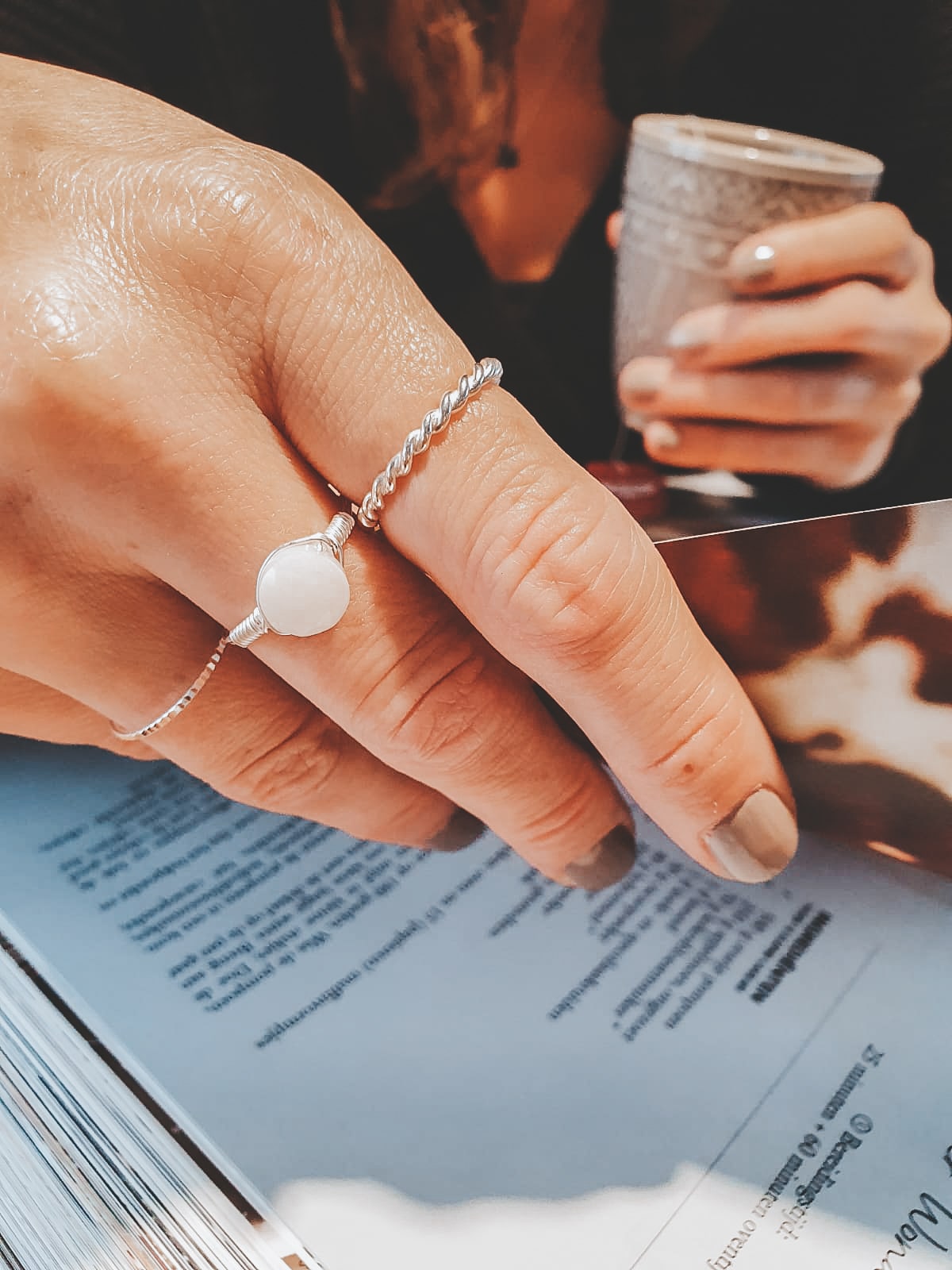 bedrijf teksten Onze onderneming Rosie zilveren gedraaide ring - LUA Jewelry